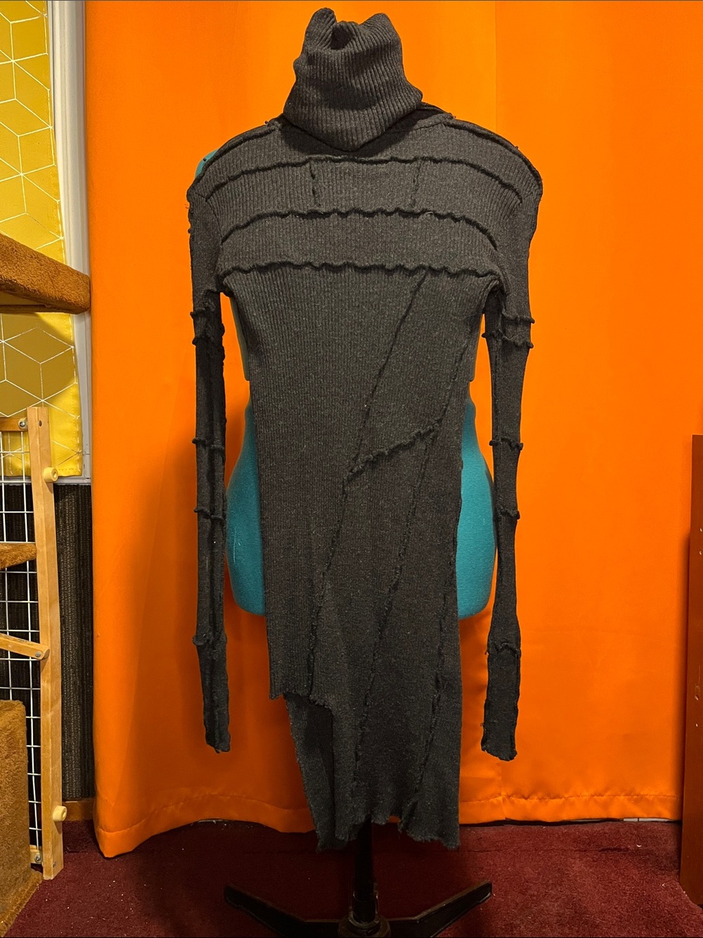 Demobaza turtleneck tunic